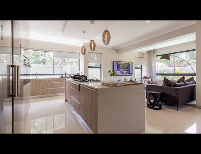 3 BEDROOM HOUSE FOR SALE IN LONEHILL